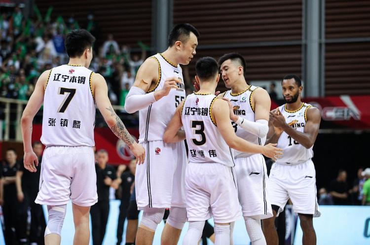 mk体育官网-张镇麟：韩德君这些年非常不容易 希望他退役后享受家庭的时光