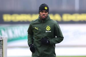 mk体育-罗马诺：楚克乌梅卡已经抵达多特蒙德，将在周一进行体检