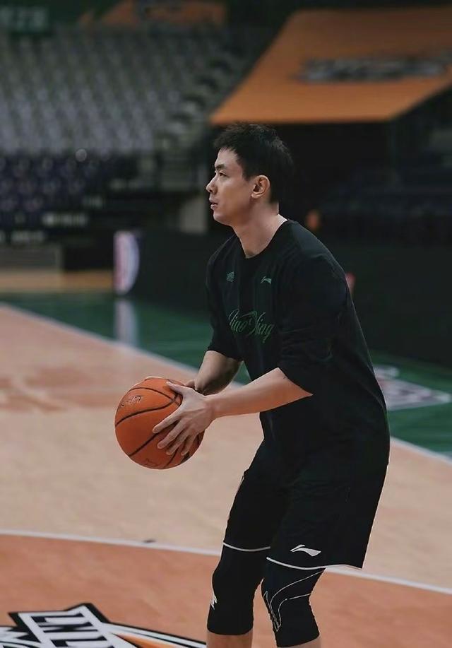 mk体育下载-CBA全明星首周结果出炉 赵睿荣膺北区票王