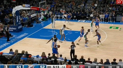 1643111496271093525.gif 3.gif